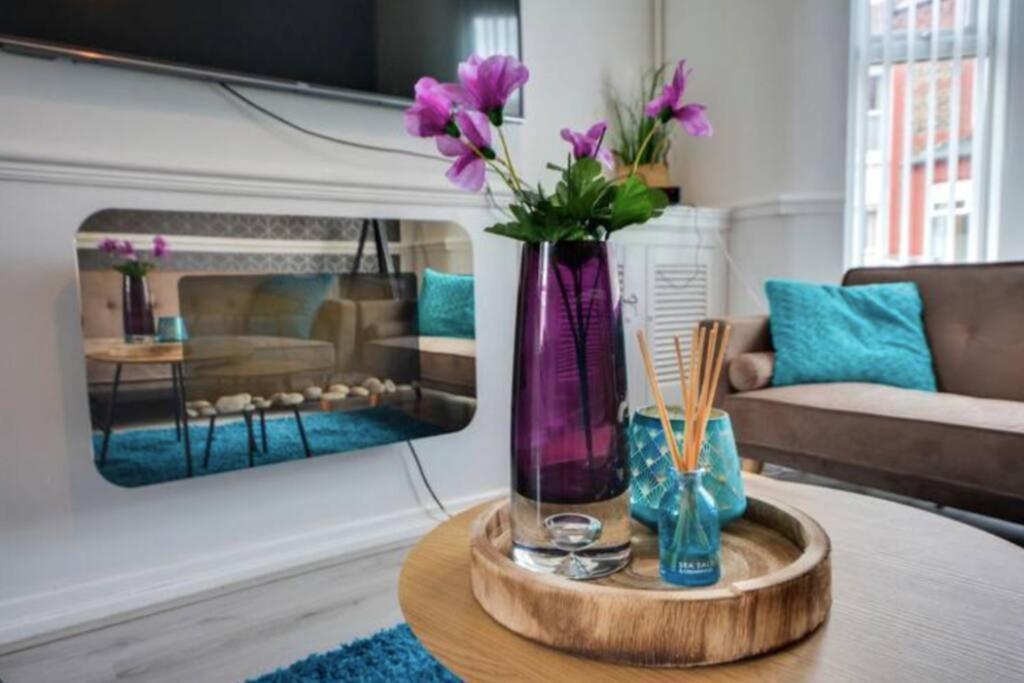 Antonio Str 6 Beds