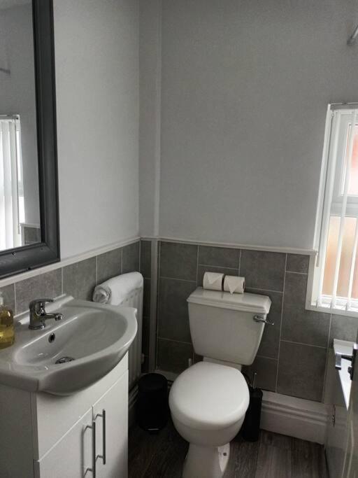 Villa Antonio Str 6 Beds Liverpool